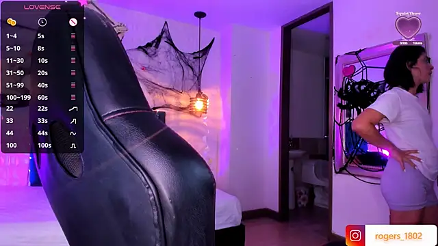 Snapshot of isaa_dl chatting on 10-17-25, 08:55 isaa dl online show from 10-17-25, 08:55