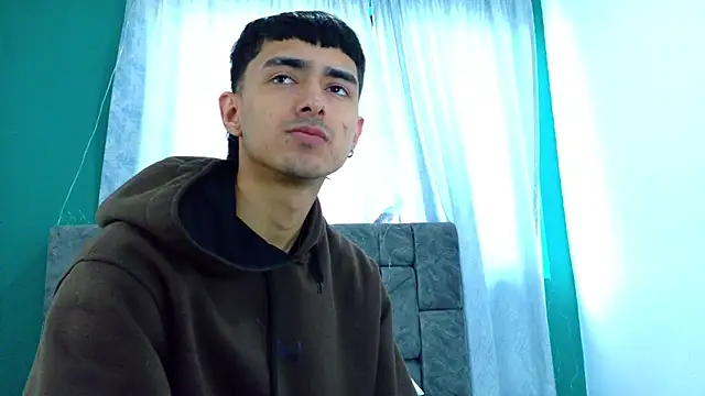 Snapshot of Anthony_carter chatting on 02-12-26, 01:39 Anthony carter online show from 02-12-26, 01:39