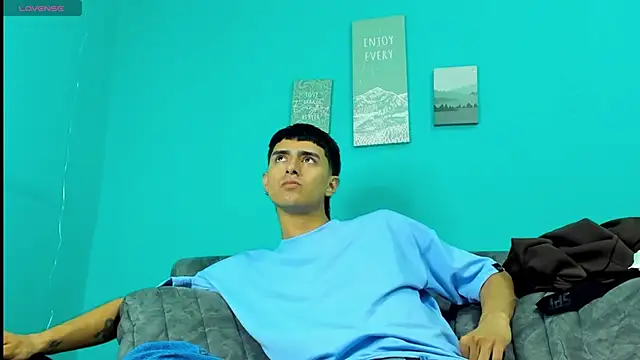 Snapshot of Anthony_carter chatting on 03-11-26, 02:56 Anthony carter online show from 03-11-26, 02:56