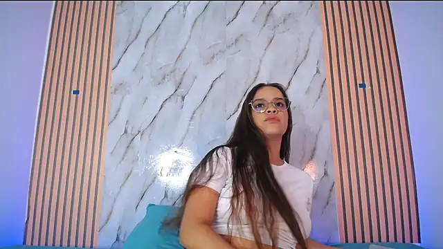 Snapshot of PiaGelvez chatting on 01-13-26, 08:03 PiaGelvez online show from 01-13-26, 08:03