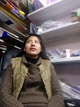 Snapshot of Leiya_Escobar69 chatting on 03-06-26, 01:02 Leiya Escobar69 online show from 03-06-26, 01:02