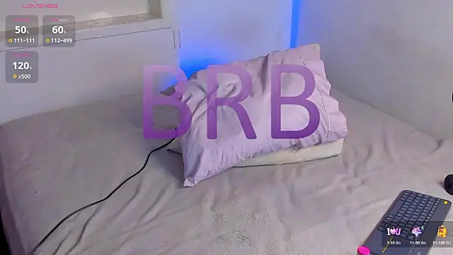 Snapshot of Alejarossi chatting on 03-04-26, 01:39 Alejarossi online show from 03-04-26, 01:39