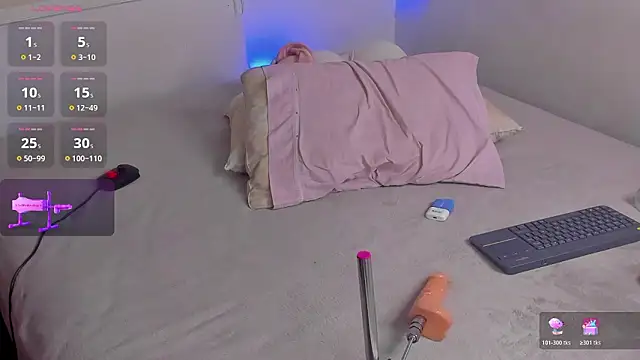 Snapshot of Alejarossi chatting on 03-10-26, 03:39 Alejarossi online show from 03-10-26, 03:39