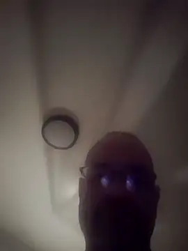 Snapshot of Curious9884 chatting on 03-28-26, 04:17 Curious9884 online show from 03-28-26, 04:17