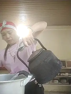 Snapshot of meo-meo00 chatting on 10-14-25, 01:50 meo-meo00 online show from 10-14-25, 01:50