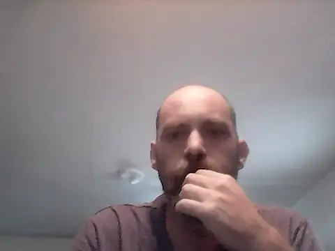 Snapshot of crazyheratic8 chatting on 11-09-25, 01:20 crazyheratic8 online show from 11-09-25, 01:20