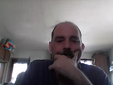 Snapshot of crazyheratic8 chatting on 04-06-26, 04:30 crazyheratic8 online show from 04-06-26, 04:30