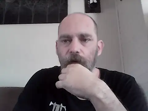 Snapshot of crazyheratic8 chatting on 04-21-26, 03:17 crazyheratic8 online show from 04-21-26, 03:17