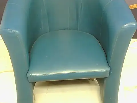 shiny-krisha online show from 10-25-25, 04:42