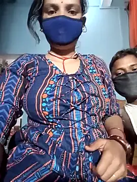 Snapshot of Neelam-baby1 chatting on 10-18-25, 04:19 Neelam-baby1 online show from 10-18-25, 04:19