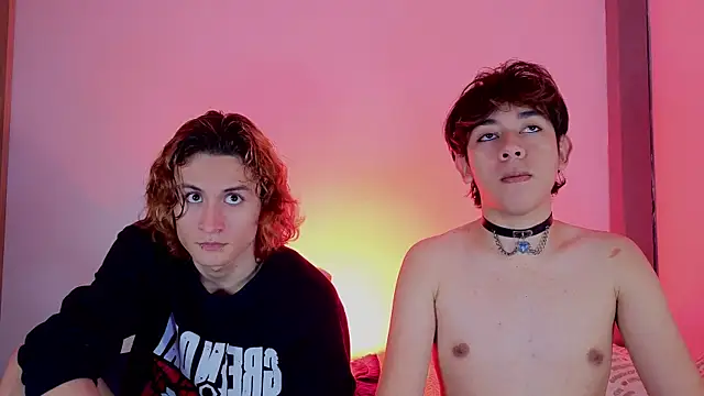 Snapshot of Darcy_and_Stolas chatting on 10-07-25, 02:20 Darcy and Stolas online show from 10-07-25, 02:20