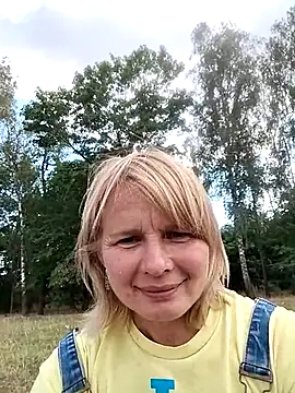 Snapshot of Masha412111 chatting on 07-05-26, 02:02 Masha412111 online show from 07-05-26, 02:02