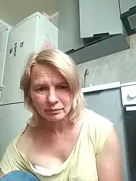 Snapshot of Masha412111 chatting on 07-09-26, 05:22 Masha412111 online show from 07-09-26, 05:22