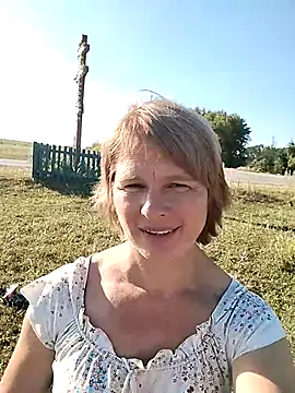 Snapshot of Masha412111 chatting on 07-22-26, 05:10 Masha412111 online show from 07-22-26, 05:10