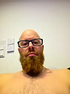 Snapshot of knopp877 chatting on 10-21-25, 08:31 knopp877 online show from 10-21-25, 08:31