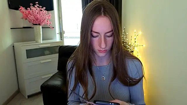 GoldenRose  online show from 03-12-26, 02:01