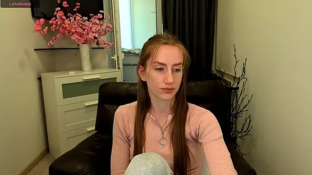 GoldenRose  online show from 05-26-26, 12:34