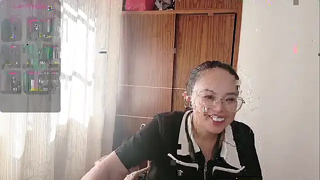 yueliang-166 online show from 10-07-25, 06:32