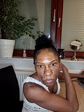 Snapshot of OriVenus chatting on 10-17-25, 06:10 OriVenus online show from 10-17-25, 06:10