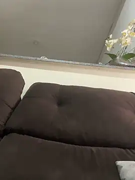 Snapshot of lzin157 chatting on 10-17-25, 07:16 lzin157 online show from 10-17-25, 07:16