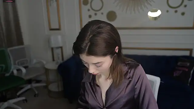 Wanessa kissa online show from 02-17-26, 04:24