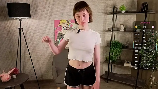 Snapshot of PaulaDauge chatting on 10-24-25, 01:24 PaulaDauge online show from 10-24-25, 01:24