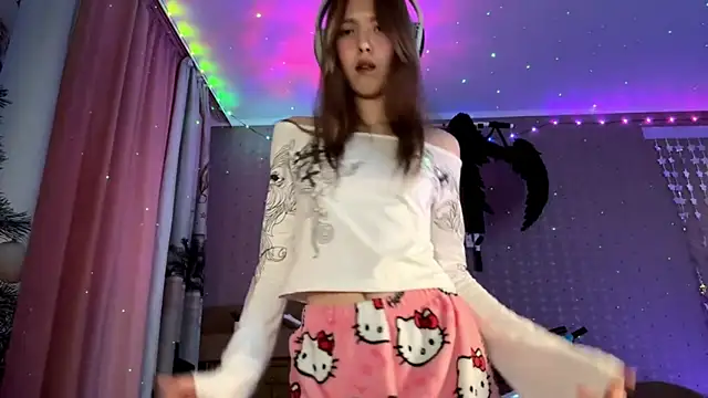 Snapshot of Jerrieberry chatting on 10-08-25, 01:31 Jerrieberry online show from 10-08-25, 01:31