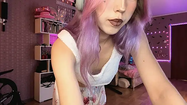 Jerrieberry online show from 12-19-25, 02:46