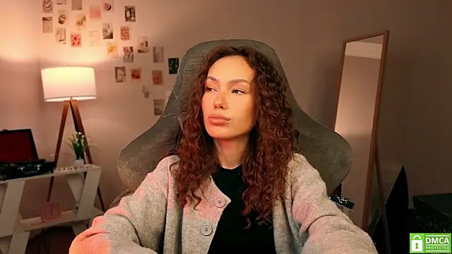 Snapshot of branchwithflowerss chatting on 10-29-25, 11:56 branchwithflowerss online show from 10-29-25, 11:56