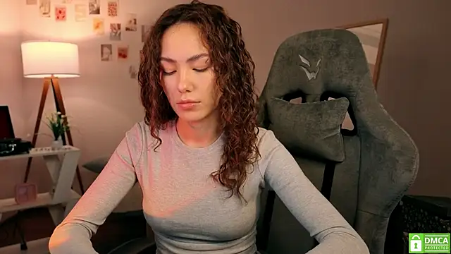 Snapshot of branchwithflowerss chatting on 11-05-25, 11:32 branchwithflowerss online show from 11-05-25, 11:32