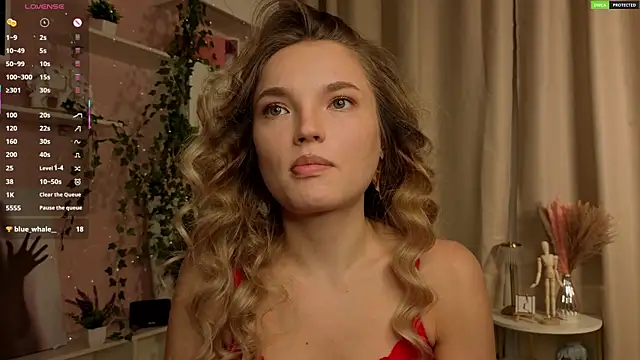 JulieLupo online show from 12-18-25, 06:08