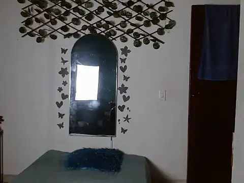 Ebony luna online show from 12-22-25, 07:44