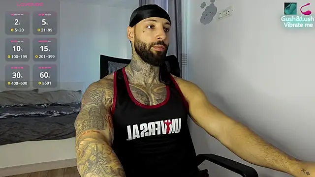 Snapshot of MasculineGuy99 chatting on 10-20-25, 05:41 MasculineGuy99 online show from 10-20-25, 05:41