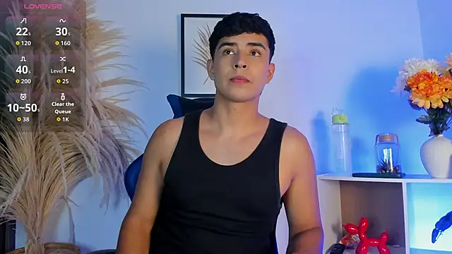 Snapshot of Thiago_Connor21 chatting on 05-31-26, 01:03 Thiago Connor21 online show from 05-31-26, 01:03