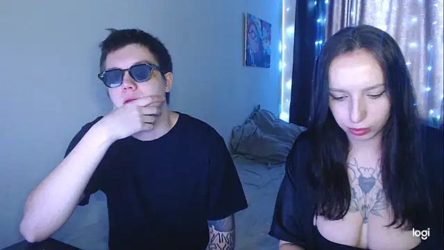 Snapshot of Mark_and_Wendy chatting on 03-07-26, 05:48 Mark and Wendy online show from 03-07-26, 05:48