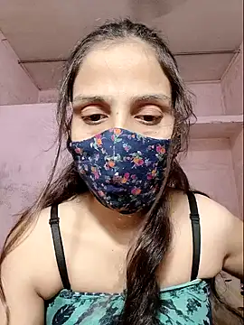 DIVINEDIVAA online show from 10-04-25, 07:34