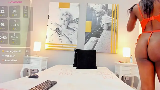 Snapshot of TracyDavis_ chatting on 05-02-26, 03:17 TracyDavis online show from 05-02-26, 03:17