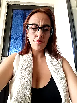 Jade 1-9 online show from 12-17-25, 07:20