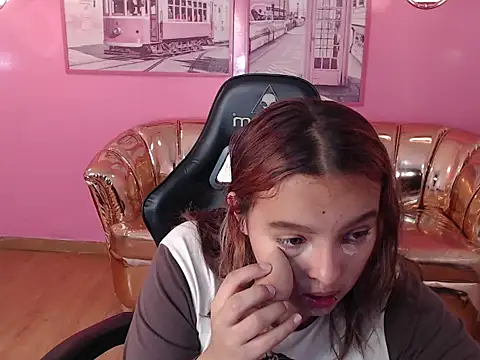 Snapshot of mia_foster_t chatting on 10-03-25, 01:08 mia foster t online show from 10-03-25, 01:08