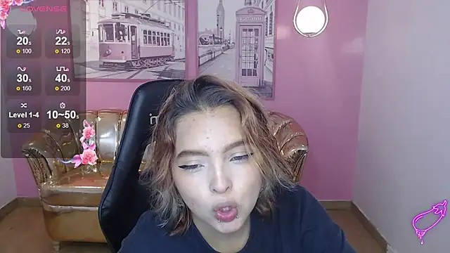 Snapshot of mia_foster_t chatting on 11-14-25, 12:37 mia foster t online show from 11-14-25, 12:37