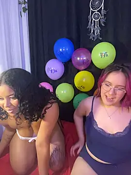 Snapshot of mitschellfox21 chatting on 03-12-26, 05:13 mitschellfox21 online show from 03-12-26, 05:13