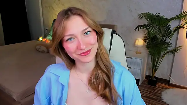 AngelAnabelle online show from 10-04-25, 09:02