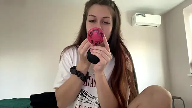 Nayra flash online show from 10-30-25, 11:11