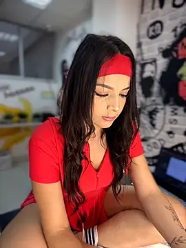 ArieliciousXXX online show from 06-17-26, 01:12