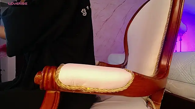 Charlotte ebony  online show from 02-05-26, 08:46