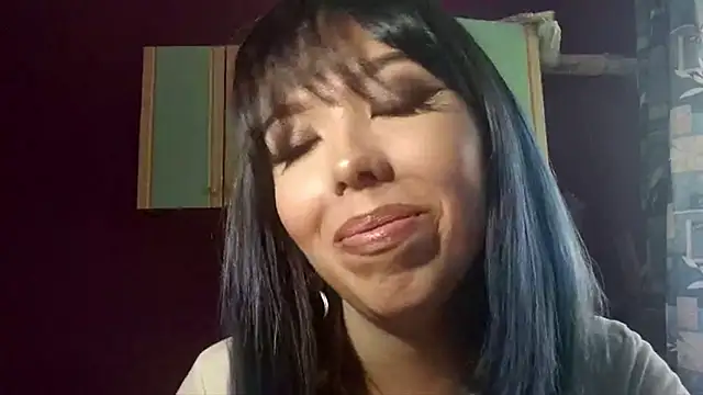 Lynn Bluee online show from 10-02-25, 10:00