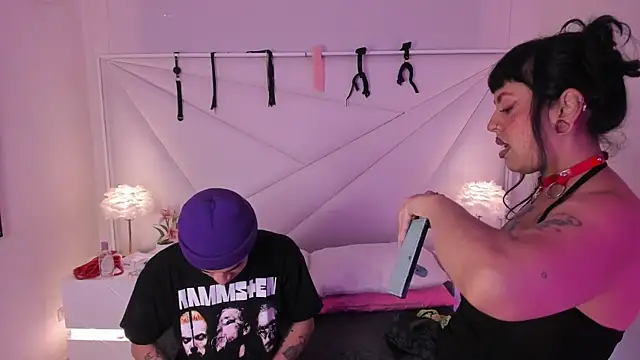 Snapshot of conjuring_ chatting on 11-17-25, 03:23 conjuring online show from 11-17-25, 03:23