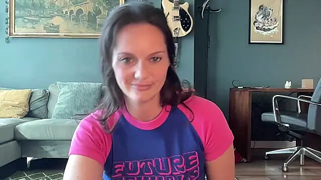 ashlynlotus online show from 10-04-25, 10:19