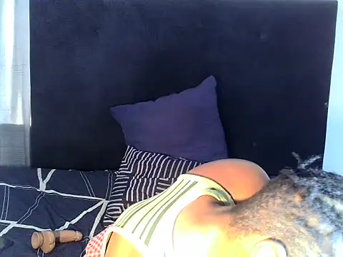 ShyHun16 online show from 11-01-25, 03:36