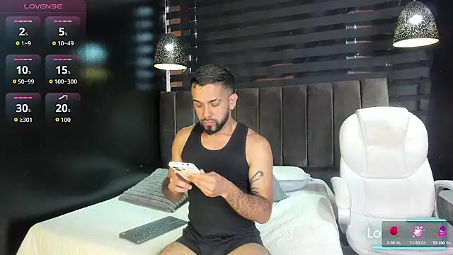 Snapshot of Lobo_sex21 chatting on 10-06-25, 07:22 Lobo sex21 online show from 10-06-25, 07:22